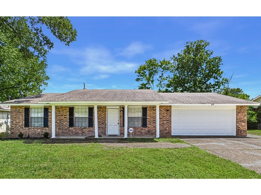Featured image of house at Check out this newly renovated property in Little Rock/Jacksonville. The Little Rock real estate market benefits turnkey investors by several key indicators. Through insightful leadership, the Little Rock economy has flourished and expanded. Overall market stability is increased with access to local, state, and federal government jobs. Schedule a call to learn more about this property today.