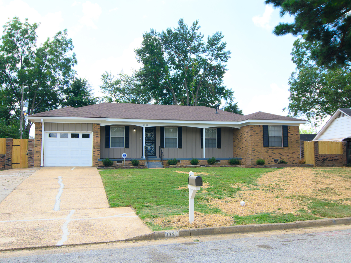 Featured image of house at This newly renovated Memphis property is a perfect addition to any growing portfolio. With home prices appreciating at a steady rate in this market, we’re seeing an area that is growing, steady, and most importantly, sustainable.
Schedule a call to learn more about this property today.