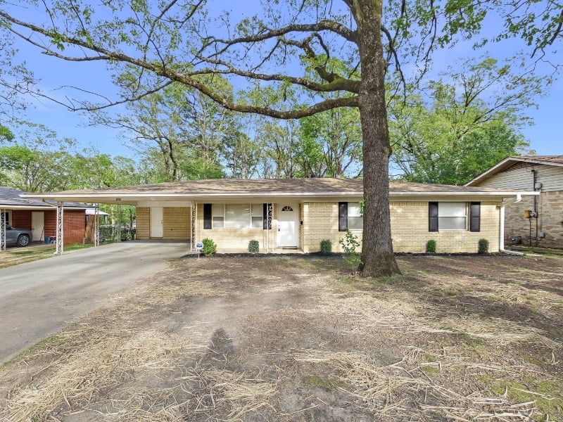 Featured image of house at Check out this newly renovated property in Little Rock/Jacksonville. The Little Rock real estate market benefits turnkey investors by several key indicators. Through insightful leadership, the Little Rock economy has flourished and expanded. Overall market stability is increased with access to local, state, and federal government jobs. Schedule a call to learn more about this property today.