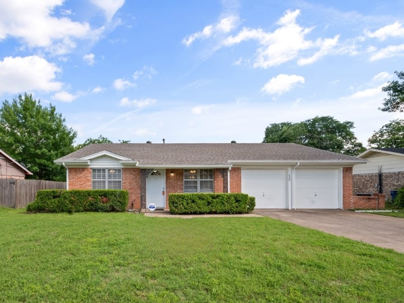 Featured image of house at Check out this newly renovated property in Dallas. Dallas is one of the most vibrant and significant markets not only in the country but in the world. As a massive hub for global trade, energy, technology, and countless other valuable industries contributing to a strong local economy, Dallas has the economic tenacity buy-and-hold investors need.
Schedule a call to learn more about this property today.
