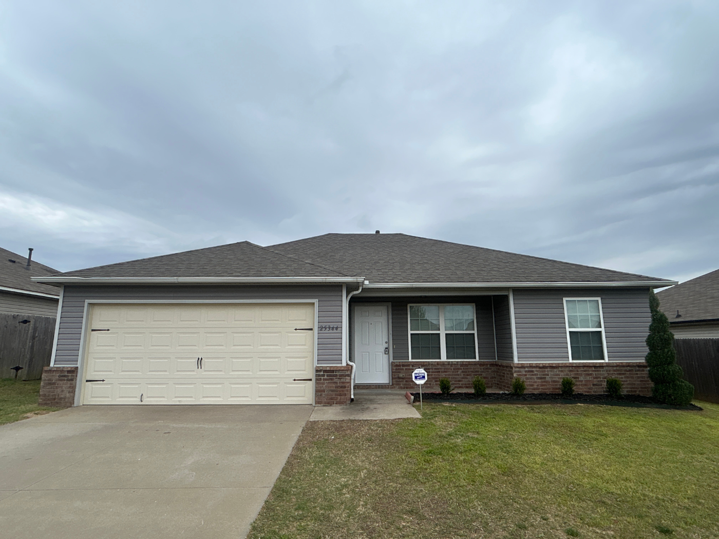 Featured image of house at Discover this beautifully renovated property in Tulsa—a market with robust job growth, a low cost of living, and a promising outlook for long-term investment. This area’s steady expansion is fueled by key industries, including energy, healthcare, and aerospace, providing a stable economic foundation.

Don’t miss out on adding this Tulsa gem to your portfolio. Schedule a call to learn more about this investment opportunity today!