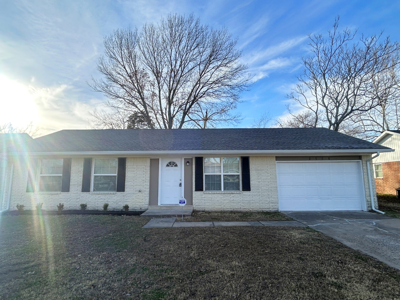 Featured image of house at Discover this beautifully renovated property in Tulsa—a market with robust job growth, a low cost of living, and a promising outlook for long-term investment. This area’s steady expansion is fueled by key industries, including energy, healthcare, and aerospace, providing a stable economic foundation.

Don’t miss out on adding this Tulsa gem to your portfolio. Schedule a call to learn more about this investment opportunity today!