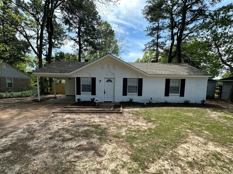 Featured image of house at This newly renovated Memphis property is a perfect addition to any growing portfolio. With home prices appreciating at a steady rate in this market, we’re seeing an area that is growing, steady, and most importantly, sustainable.
Schedule a call to learn more about this property today.