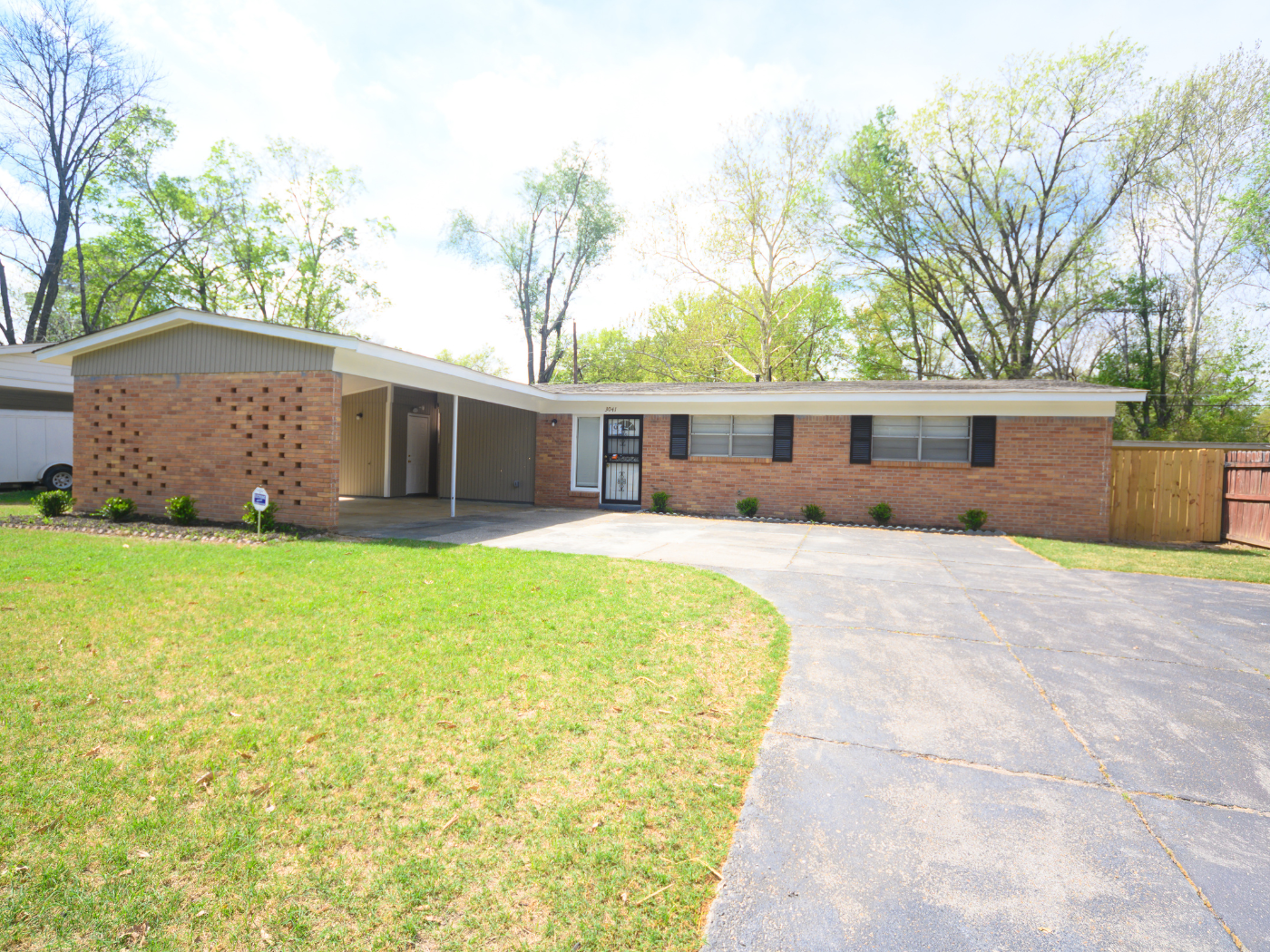 Featured image of house at This newly renovated Memphis property is a perfect addition to any growing portfolio. With home prices appreciating at a steady rate in this market, we’re seeing an area that is growing, steady, and most importantly, sustainable.

Schedule a call to learn more about this property today.