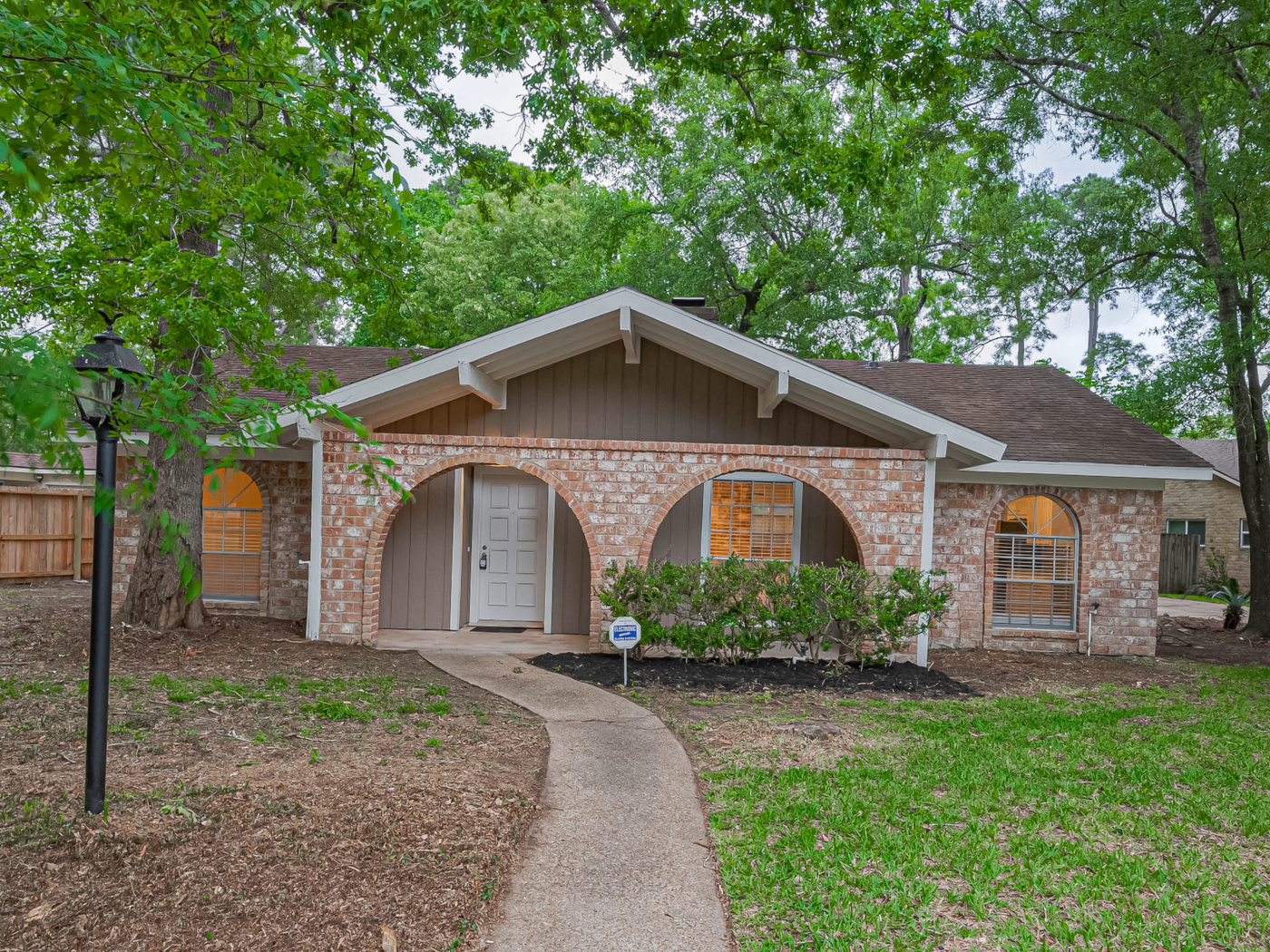 Featured image of house at Check out this newly renovated property in Houston. The job and industry diversification we’ve seen in Houston largely stems from consistent population growth. The facts are clear: people want to live and work in here!

Schedule a call to learn more about this property today.