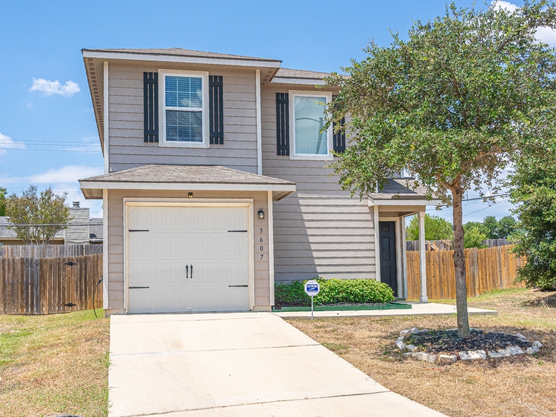 Featured image of house at Check out this turnkey investment opportunity in San Antonio, TX!
This newly renovated home offers modern upgrades and strong rental potential in one of Texas’s fastest-growing markets. Located near major employers and convenient highways, this property is perfectly positioned for long-term appreciation.
Schedule a call with one of our dedicated Portfolio Advisors to learn how this property can strengthen your portfolio today!