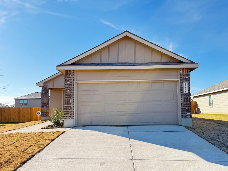 Featured image of house at Check out this newly renovated property in San Antonio. Over the past few years the city has seen a sharp incline in population and continues to illustrate a positive trajectory. The city is a key pillar in the Texas Triangle with Dallas and Houston, creating an economic output of $1.2 trillion with just under 20 million people.Schedule a call to learn more about this property today.