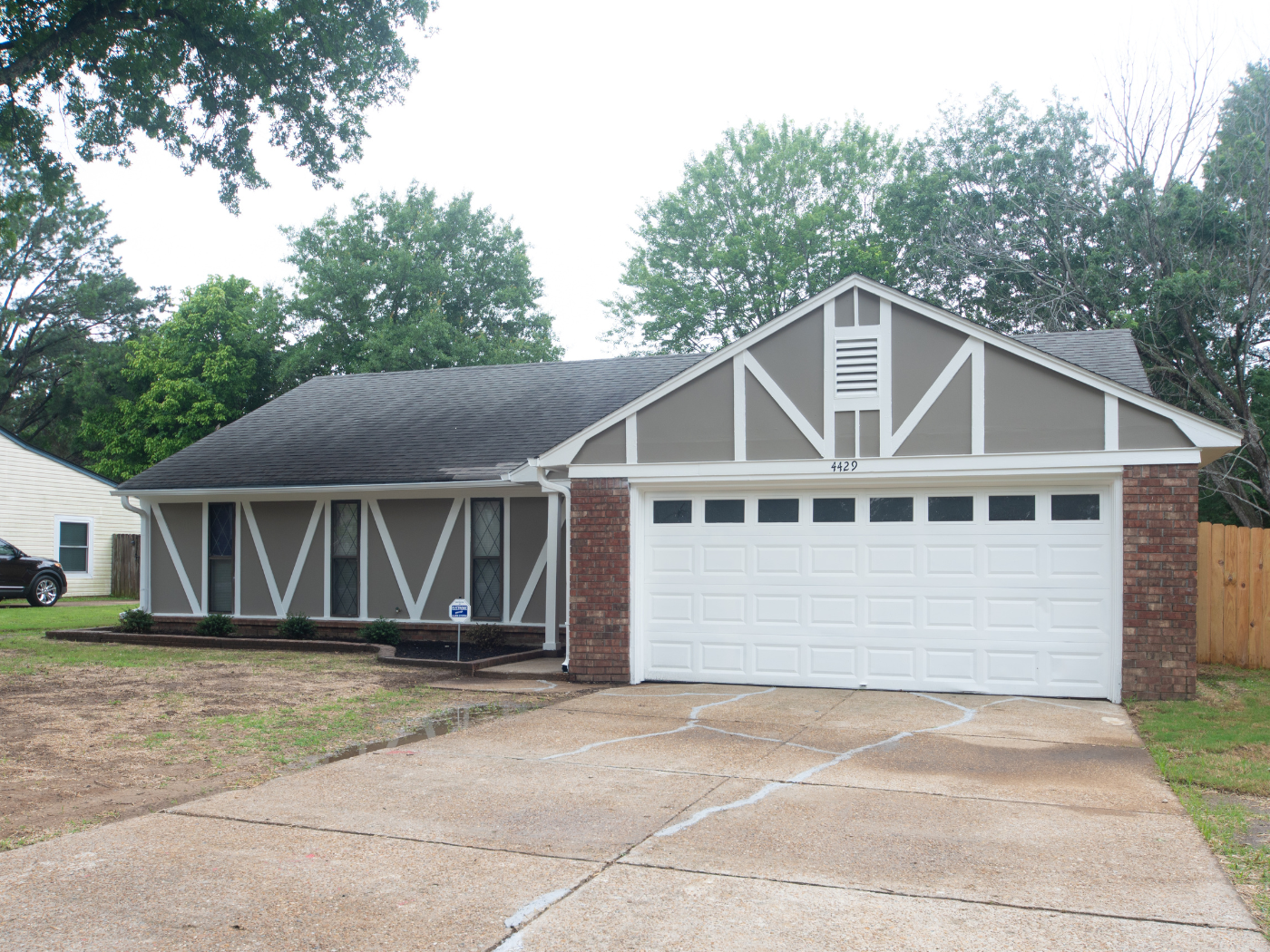 Featured image of house at This newly renovated Memphis property is a perfect addition to any growing portfolio. With home prices appreciating at a steady rate in this market, we’re seeing an area that is growing, steady, and most importantly, sustainable.

Schedule a call to learn more about this property today.