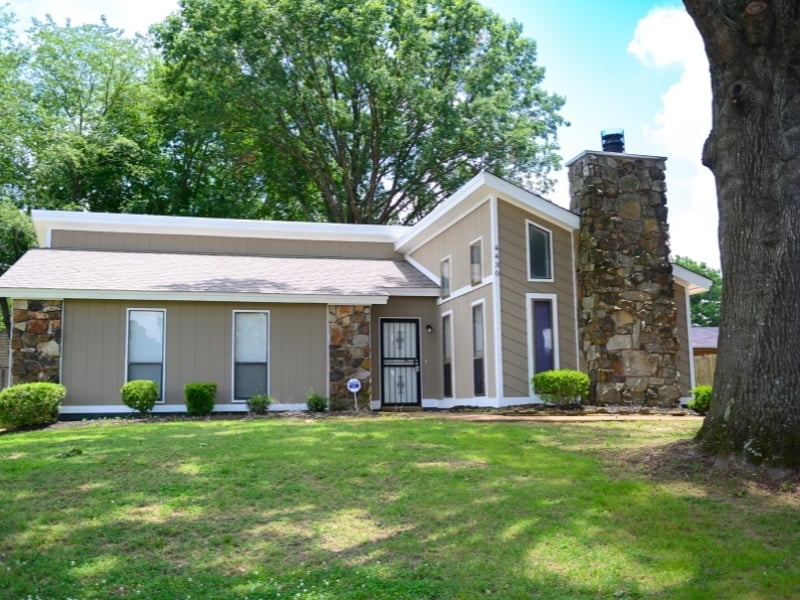 Featured image of house at This newly renovated Memphis property is a perfect addition to any growing portfolio. With home prices appreciating at a steady rate in this market, we’re seeing an area that is growing, steady, and most importantly, sustainable. Schedule a call to learn more about this property today.