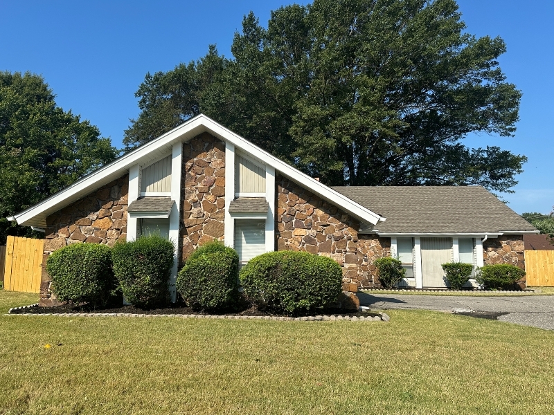 Featured image of house at This newly renovated Memphis property is a perfect addition to any growing portfolio. With home prices appreciating at a steady rate in this market, we’re seeing an area that is growing, steady, and most importantly, sustainable.
Schedule a call to learn more about this property today.