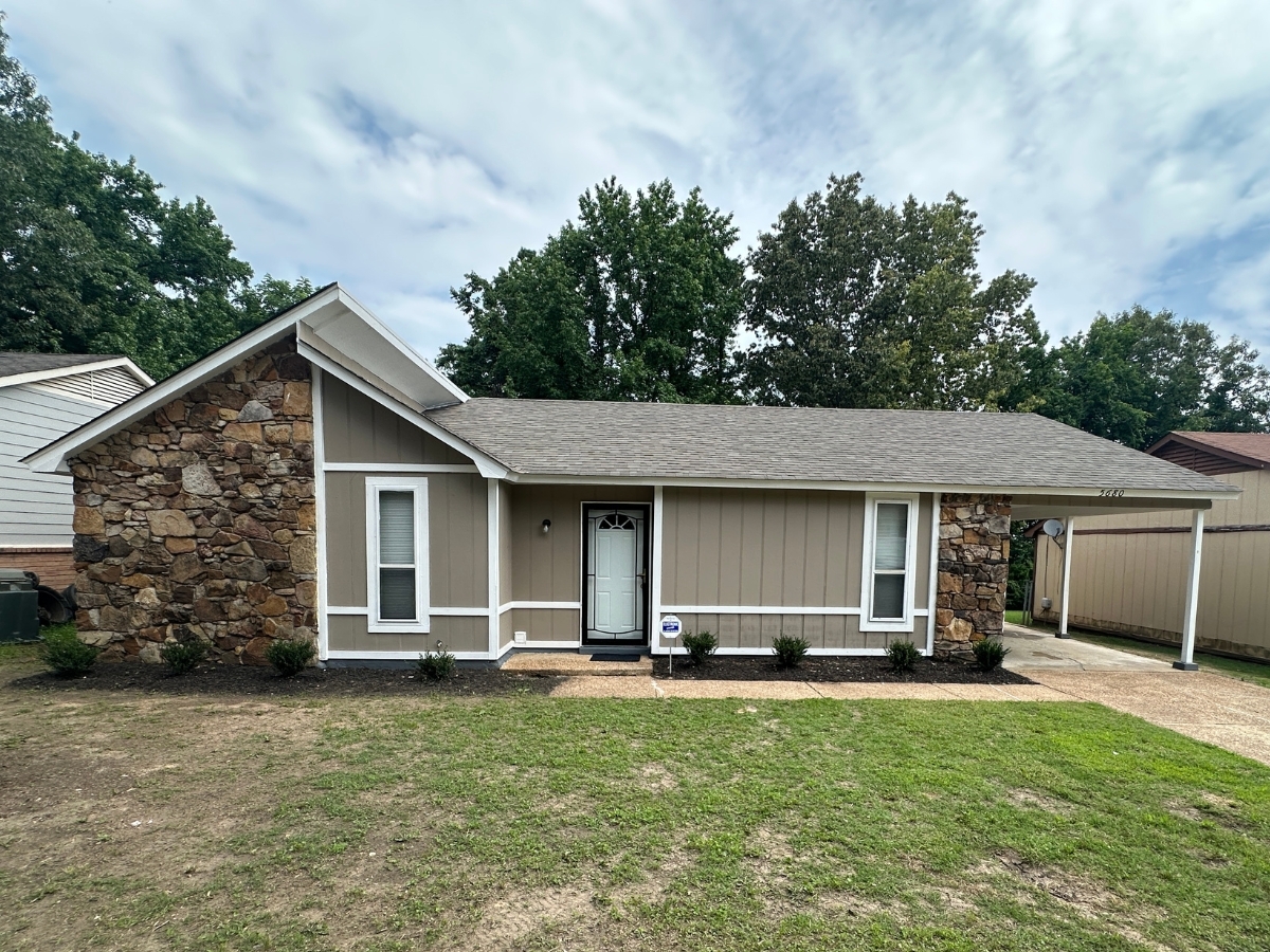 Featured image of house at This newly renovated Memphis property is a perfect addition to any growing portfolio. With home prices appreciating at a steady rate in this market, we’re seeing an area that is growing, steady, and most importantly, sustainable.
Schedule a call to learn more about this property today.