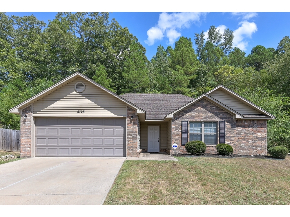 Featured image of house at Check out this newly renovated property in Little Rock/Jacksonville. The Little Rock real estate market benefits turnkey investors by several key indicators. Through insightful leadership, the Little Rock economy has flourished and expanded. Overall market stability is increased with access to local, state, and federal government jobs.
Schedule a call to learn more about this property today.