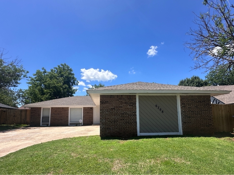 Featured image of house at Check out this newly renovated property in Oklahoma City. Though this market has enormous strength in gas and energy, its diversification and access to government and military employment has created an environment of stable, thriving employment opportunities. For passive real estate investors, the chance to invest in a market that is growing and well-secured by its job market and diverse economic base—as well as its affordability—is too good to pass on.
Schedule a call to learn more about this property today.