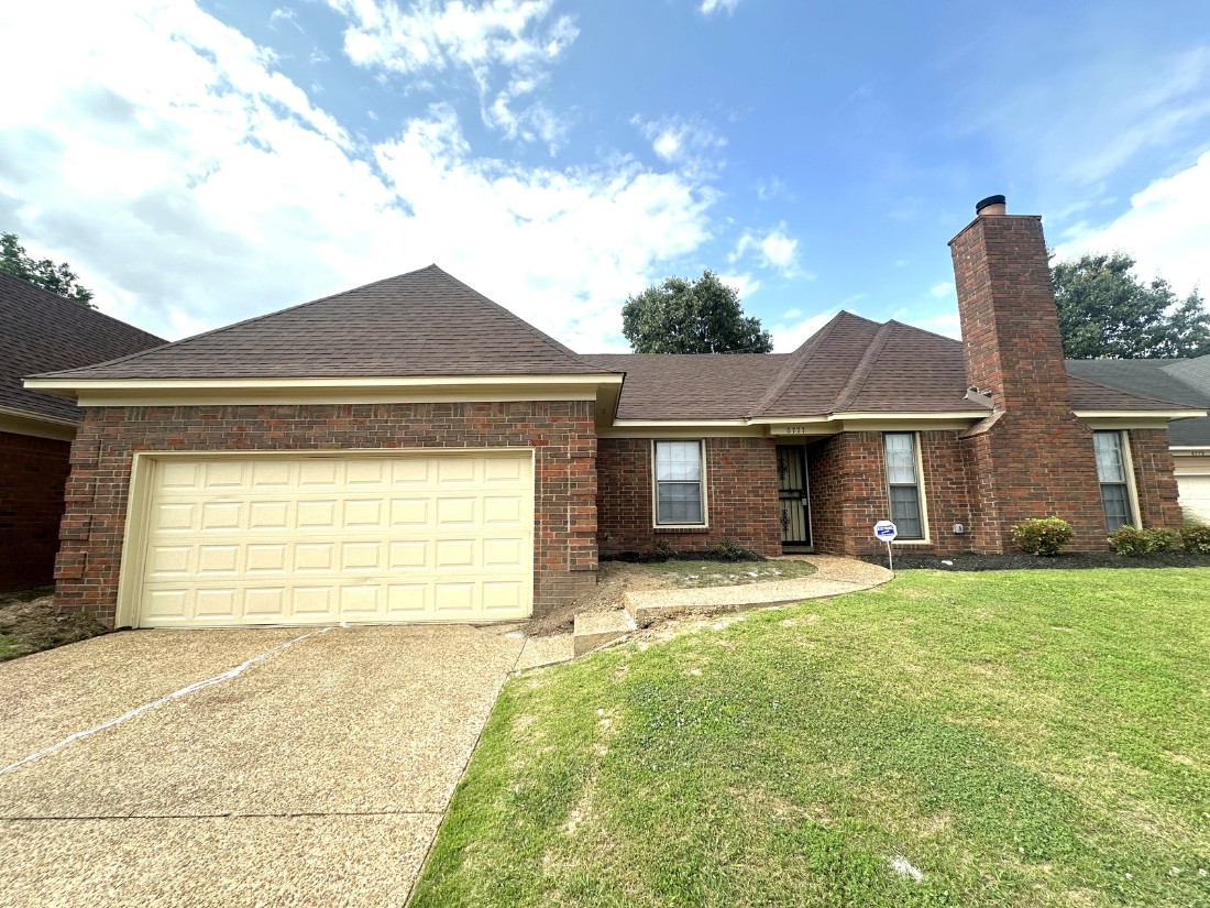 Featured image of house at This newly renovated Memphis property is a perfect addition to any growing portfolio. With home prices appreciating at a steady rate in this market, we’re seeing an area that is growing, steady, and most importantly, sustainable.
Schedule a call to learn more about this property today.