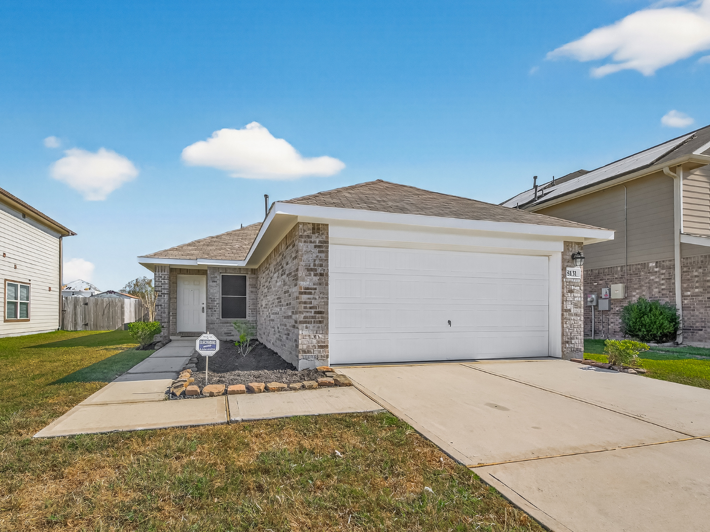 Featured image of house at Check out this newly renovated property in Houston. The job and industry diversification we’ve seen in Houston largely stems from consistent population growth. The facts are clear: people want to live and work in here!

Schedule a call to learn more about this property today.